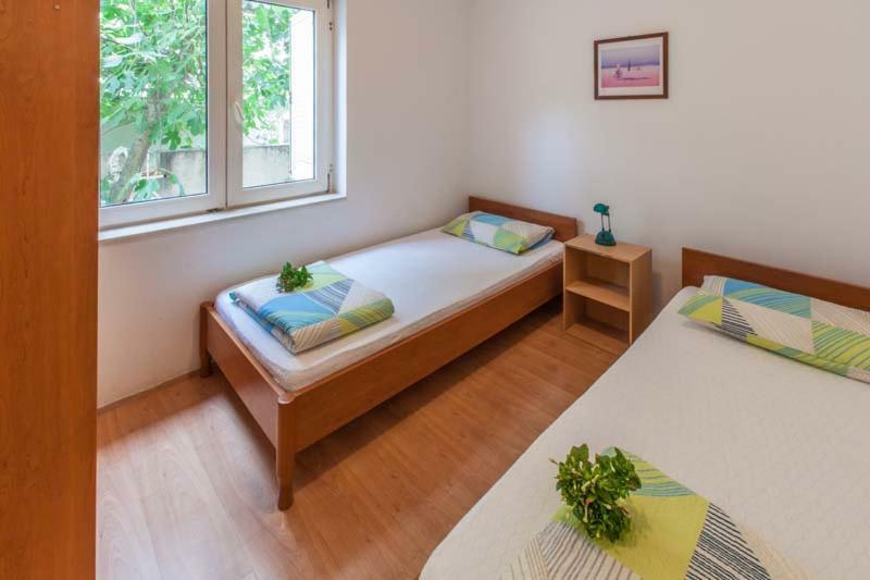 Apartmani Mudronja Murter Eksteriør billede